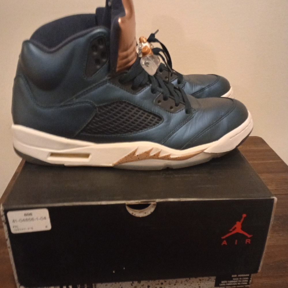 Jordan 5 Bronze (Obsidian) Size 11